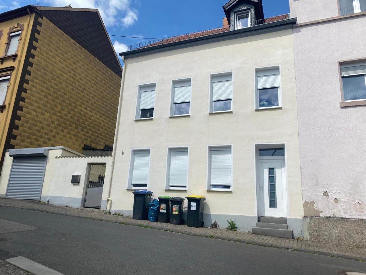 Apartments Lissy I Und II Neunkirchen  Exterior foto